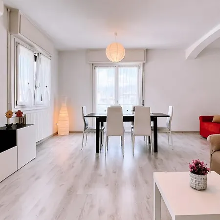Fiumetta Apartment *